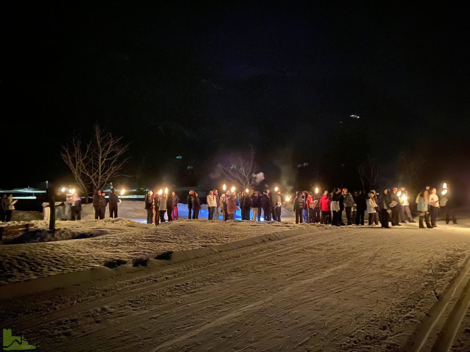 Auffi aufn Berg und runter mit de Ski